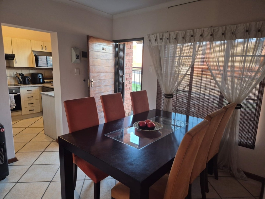 2 Bedroom Property for Sale in Hillside Free State